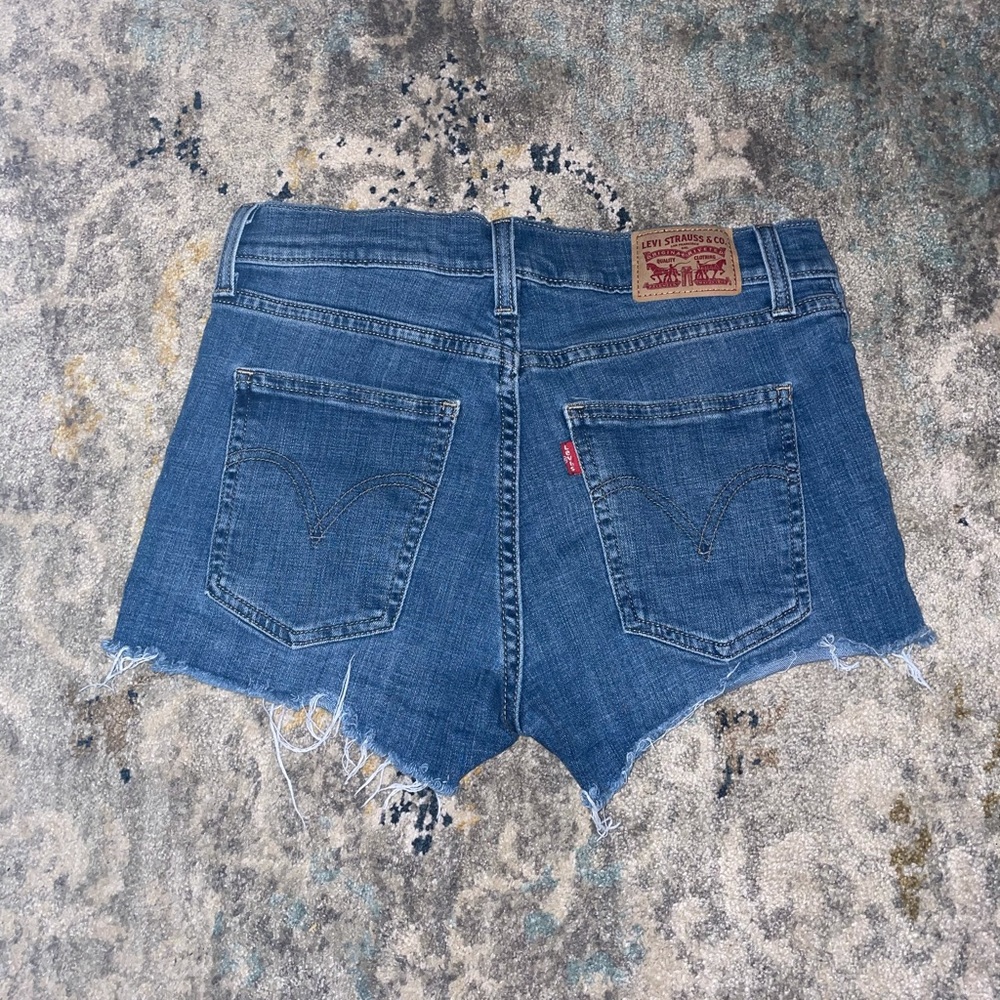 501 Levi’s Stretchy Jean Shorts